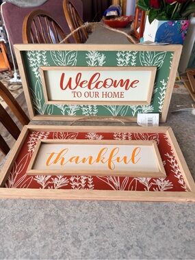 Handmade Welcome to Our Home & Thankful Wall Signs - Green and Red      Lot-5
